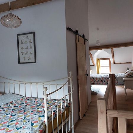 Gite Du Grand Chene Saint-Léger-Magnazeix Eksteriør billede